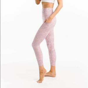 ZYIA pink digital granite light-n-tight leggings.  Size 6-8